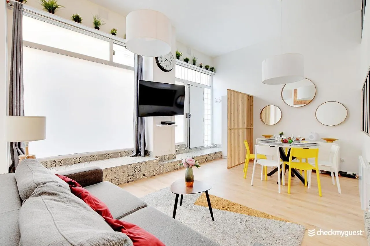 Cmg Laferriere / Saint-Georges Apartment Paris France